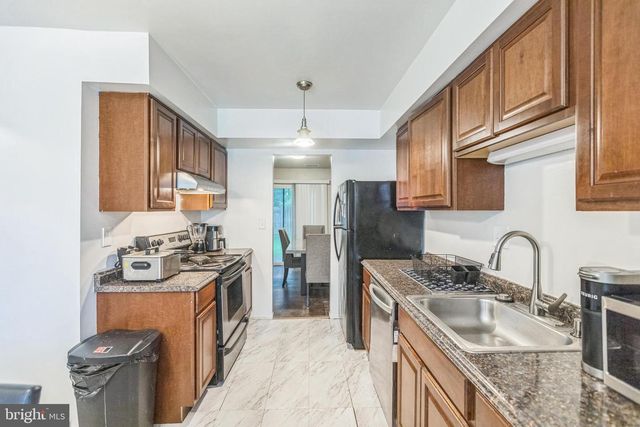 2523 ROBINSON PL, Waldorf, MD 20602