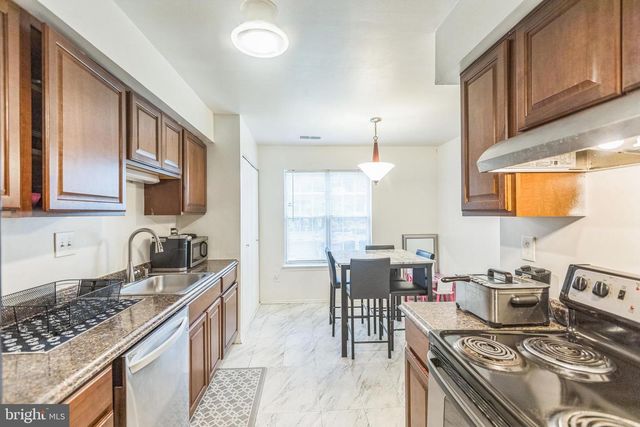 2523 ROBINSON PL, Waldorf, MD 20602