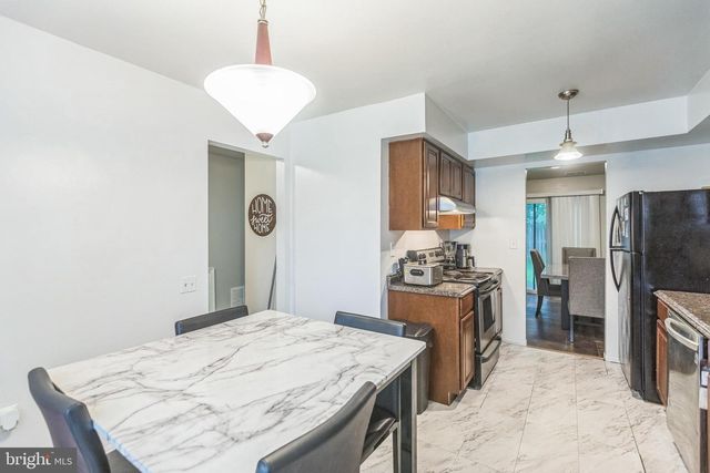 2523 ROBINSON PL, Waldorf, MD 20602