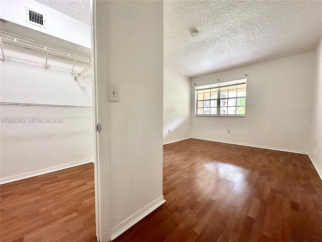 215 SW 117th Ter 14104, Pembroke Pines, FL 33025