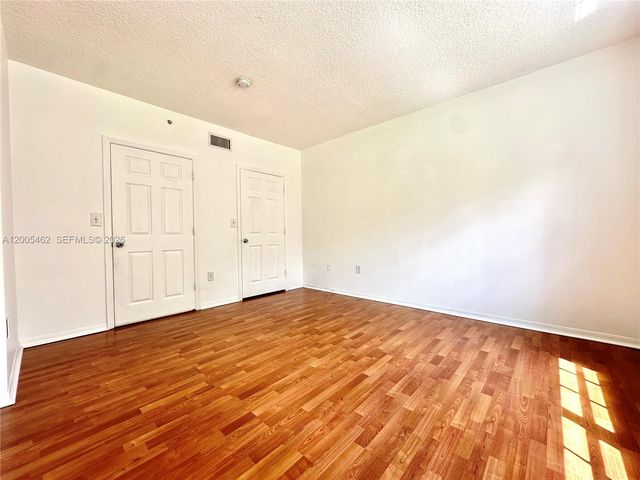 215 SW 117th Ter 14104, Pembroke Pines, FL 33025