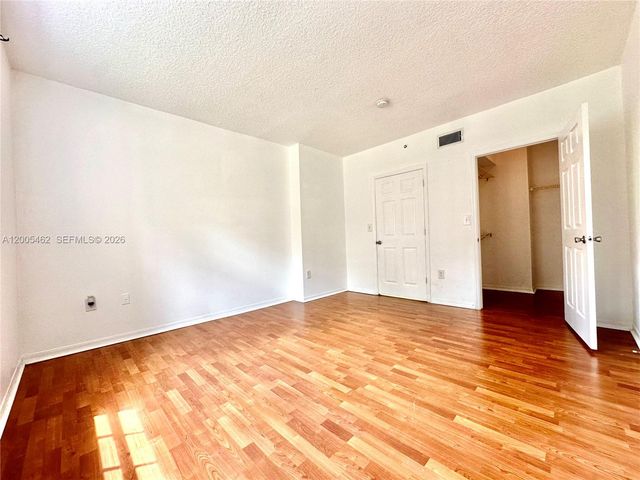 215 SW 117th Ter 14104, Pembroke Pines, FL 33025