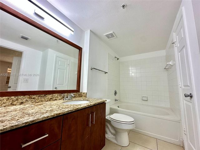 215 SW 117th Ter 14104, Pembroke Pines, FL 33025