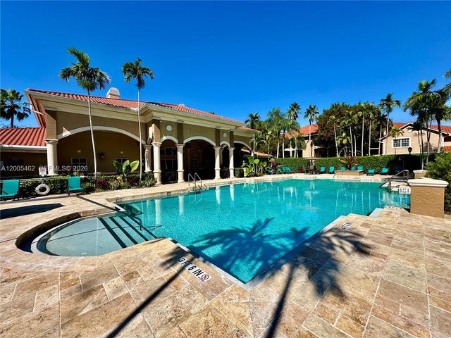 215 SW 117th Ter 14104, Pembroke Pines, FL 33025