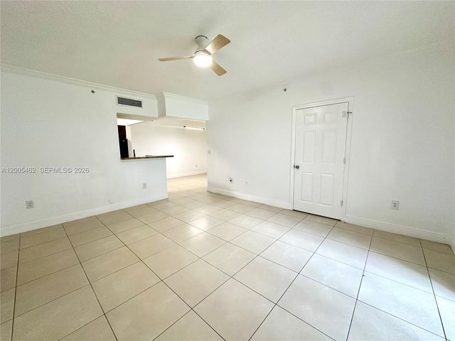 215 SW 117th Ter 14104, Pembroke Pines, FL 33025