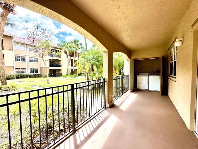 215 SW 117th Ter 14104, Pembroke Pines, FL 33025