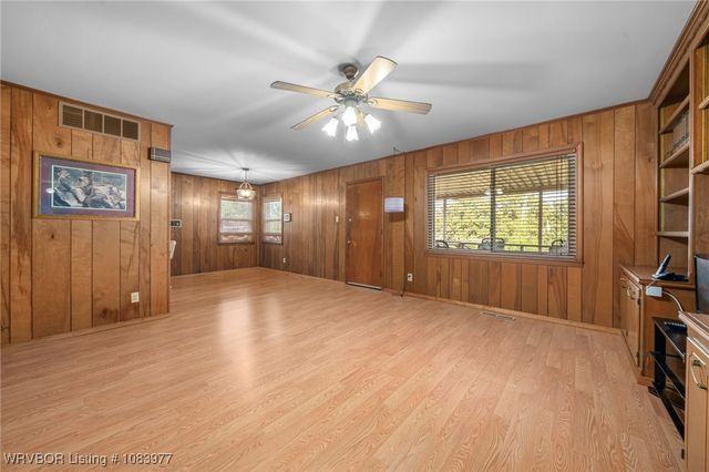 2825 18th Street, Fort Smith, AR 72901