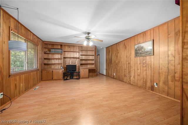 2825 18th Street, Fort Smith, AR 72901
