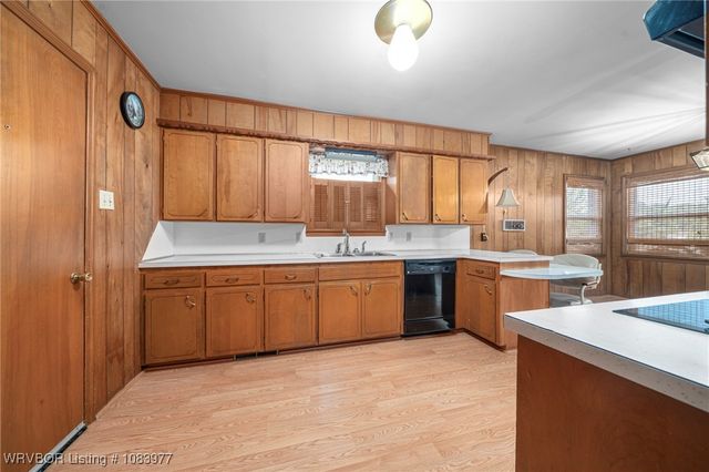 2825 18th Street, Fort Smith, AR 72901