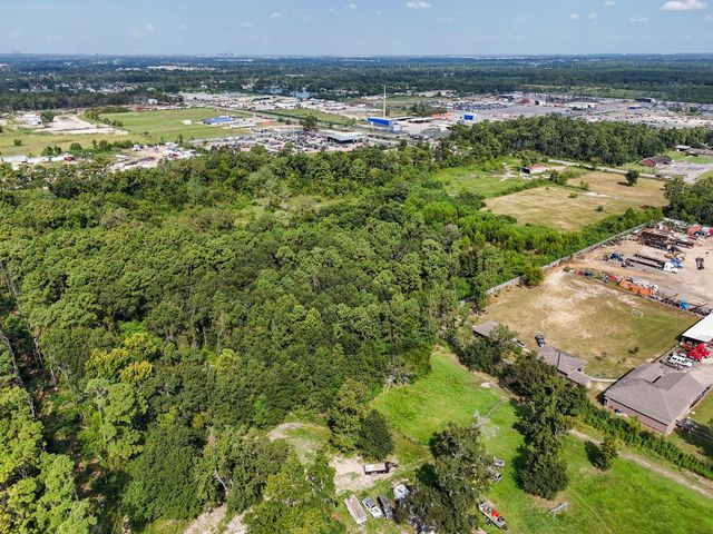 7818 E Mount Houston Road, Houston, TX 77050