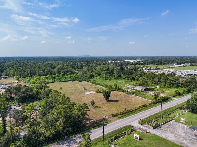 7818 E Mount Houston Road, Houston, TX 77050