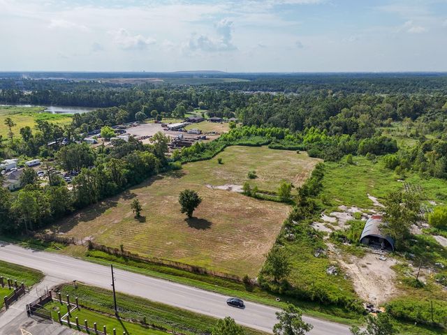 7818 E Mount Houston Road, Houston, TX 77050