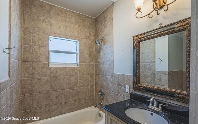 693 Law Street A, Melbourne, FL 32935