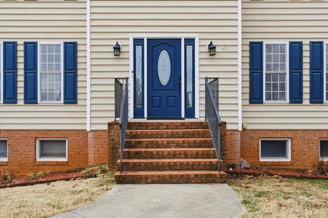 1329 Jeb Stuart Place, Forest, VA 24551