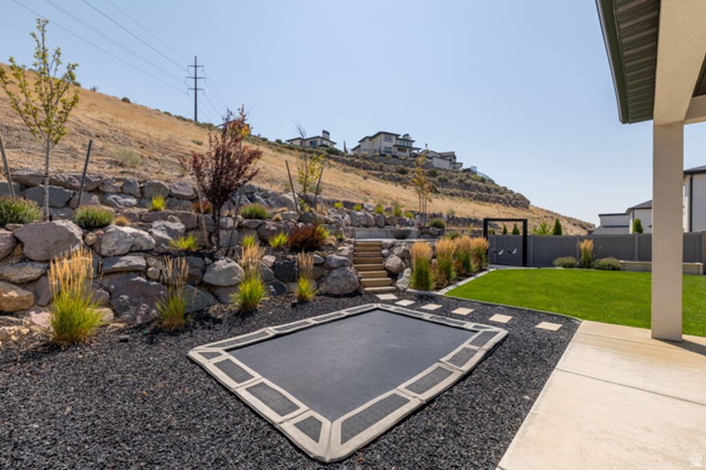 5428 N MEADOW LARK LN, Lehi, UT 84048 — photo 4