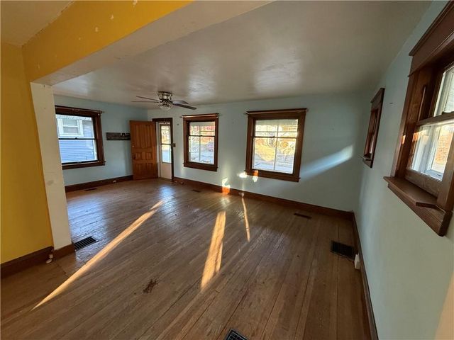 4324 Cambridge Street, Kansas City, KS 66103