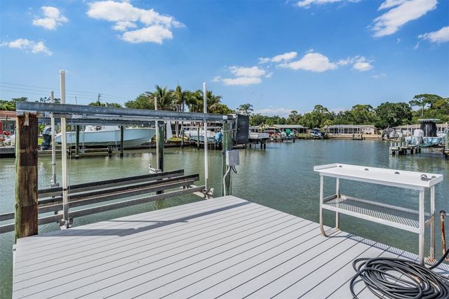 11599 GROVE STREET, Seminole, FL 33772