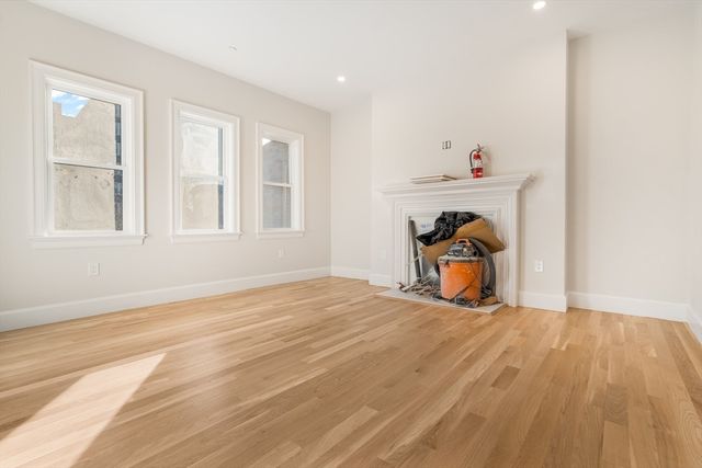 1396 Beacon Street 2nd Floor, Brookline, MA 02446