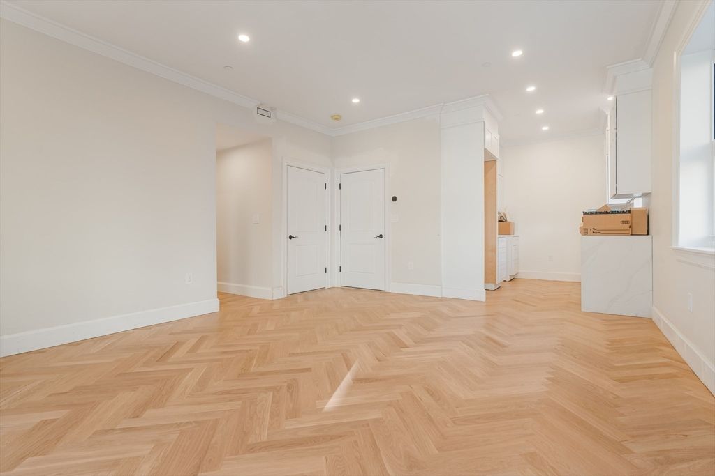 1396 Beacon Street 2nd Floor, Brookline, MA 02446