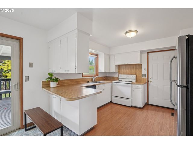 3425 Se 159TH Ave, Portland, OR 97236