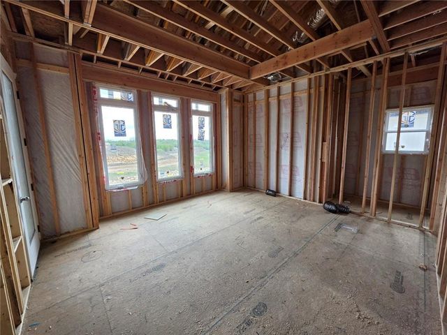 11263 S Sunray Drive, Olathe, KS 66061