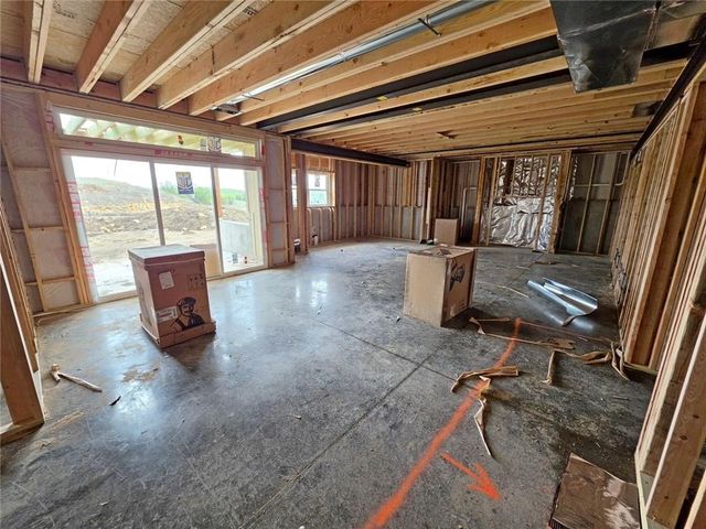 11263 S Sunray Drive, Olathe, KS 66061