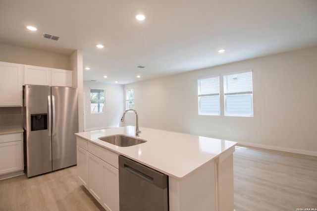 12407 HURDELBRINK RNCH, San Antonio, TX 78245