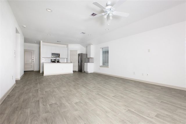 8214 Precious Passing Way, Rosharon, TX 77583