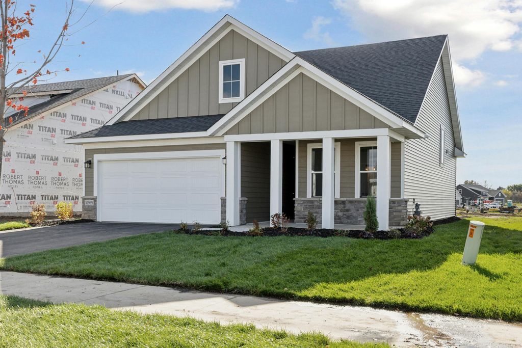 10933 37th Street N, Lake Elmo, MN 55042 — photo 2