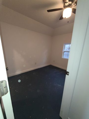 2328 E Wilma St, Wichita, KS 67211