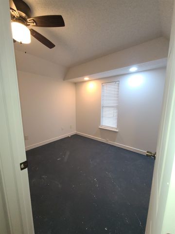 2328 E Wilma St, Wichita, KS 67211