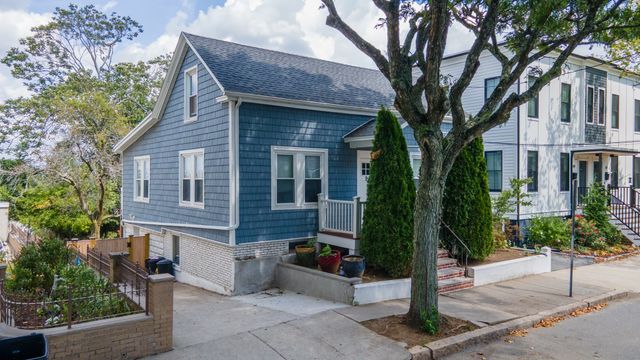 93 Jaques St, Somerville, MA 02145