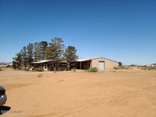 9355 Luna Vista Road, Las Cruces, NM 88012