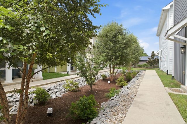 2305 Lacy St, Nashville, TN 37208