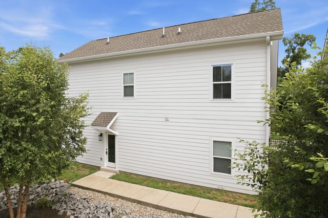 2305 Lacy St, Nashville, TN 37208