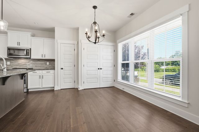 2305 Lacy St, Nashville, TN 37208