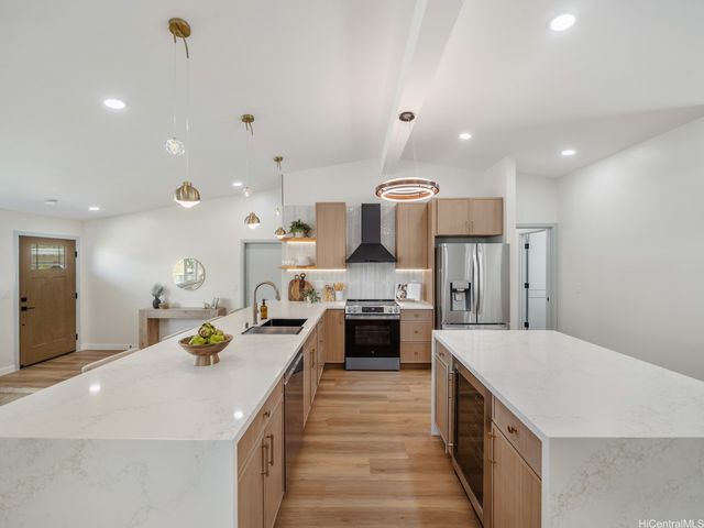 791 Aipo Street, Honolulu, HI 96825
