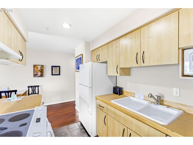 890 Se BAY Blvd 104, Newport, OR 97365