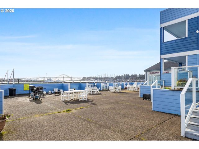 890 Se BAY Blvd 104, Newport, OR 97365