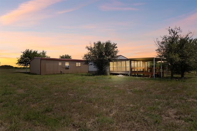 342 County Road 2146, Greenville, TX 75402