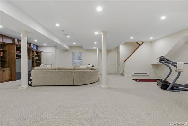 51 Club Pointe Drive, White Plains, NY 10605