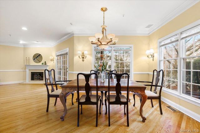 51 Club Pointe Drive, White Plains, NY 10605