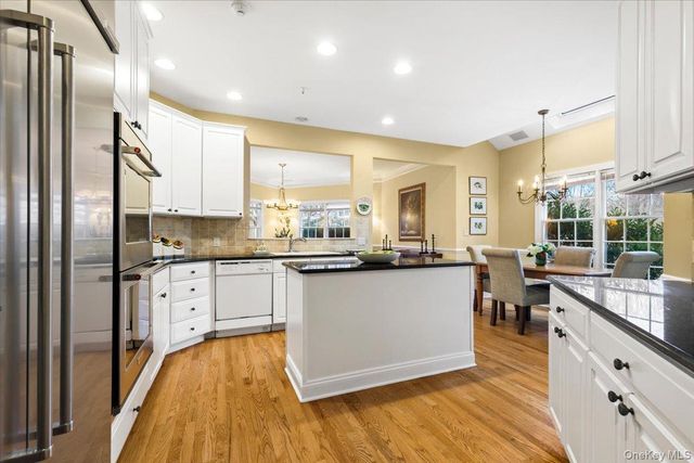 51 Club Pointe Drive, White Plains, NY 10605