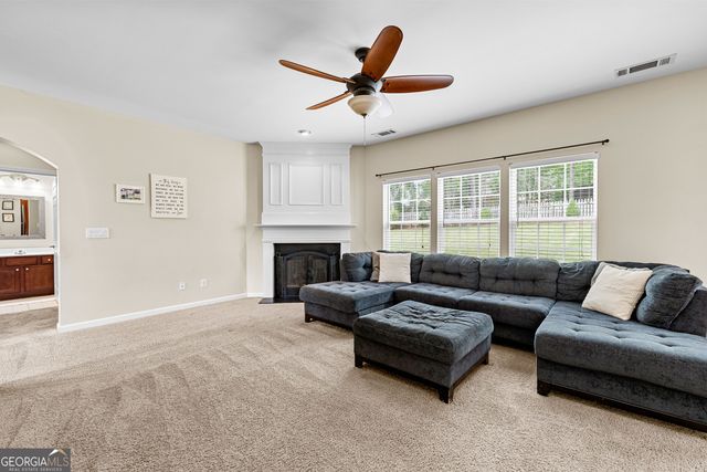 10 Stonebridge Pass, Newnan, GA 30265