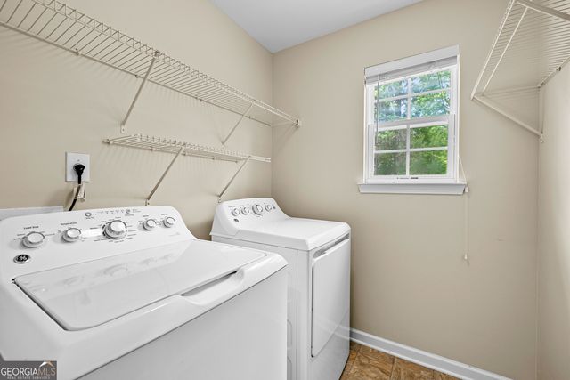 10 Stonebridge Pass, Newnan, GA 30265