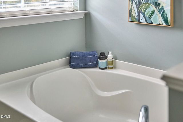 304 Shorehouse Way, Holly Springs, NC 27540