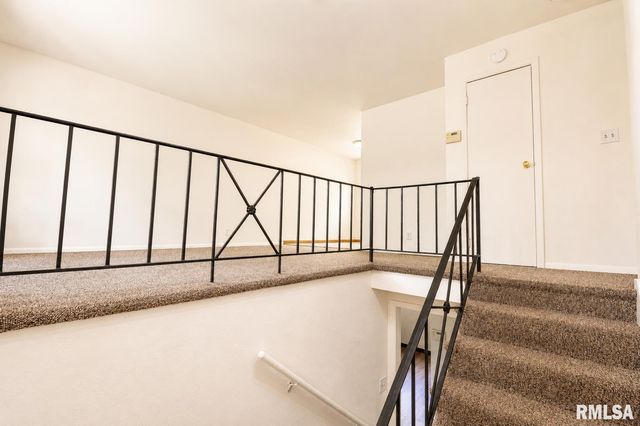 3800 W BRIGHTON Avenue, Peoria, IL 61615