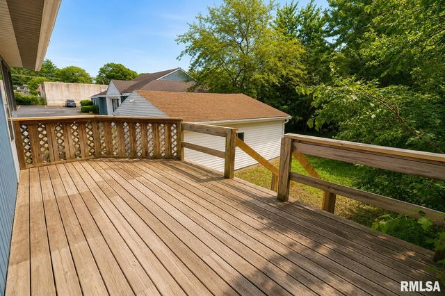 3800 W BRIGHTON Avenue, Peoria, IL 61615