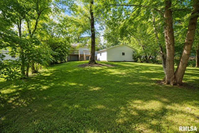 3800 W BRIGHTON Avenue, Peoria, IL 61615