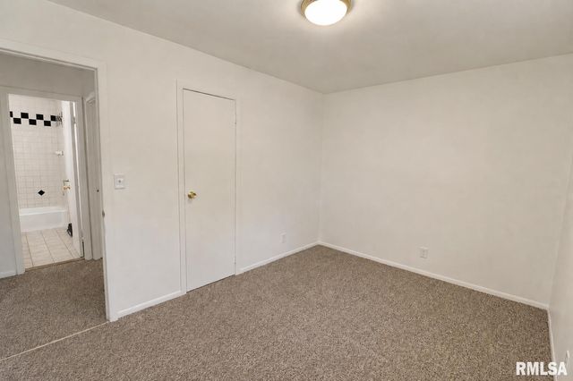 3800 W BRIGHTON Avenue, Peoria, IL 61615